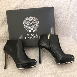 Vince Camuto Dira Platform Ankle Bootie